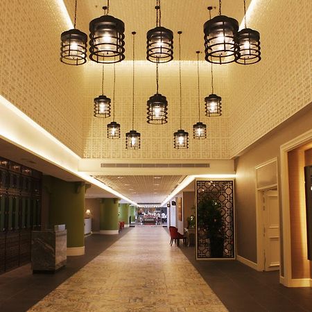 Estadia Hotel Malacca Exterior photo