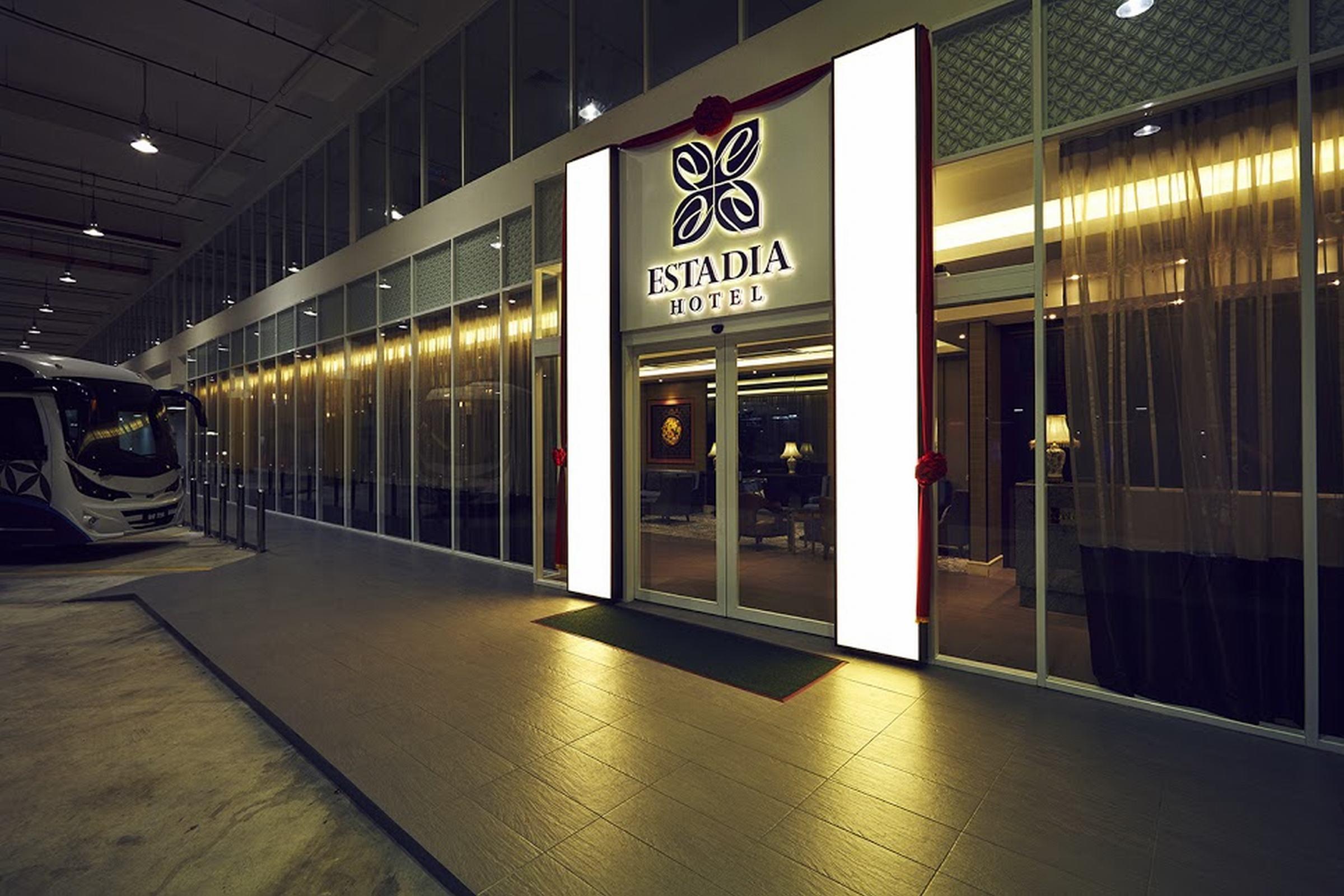 Estadia Hotel Malacca Exterior photo
