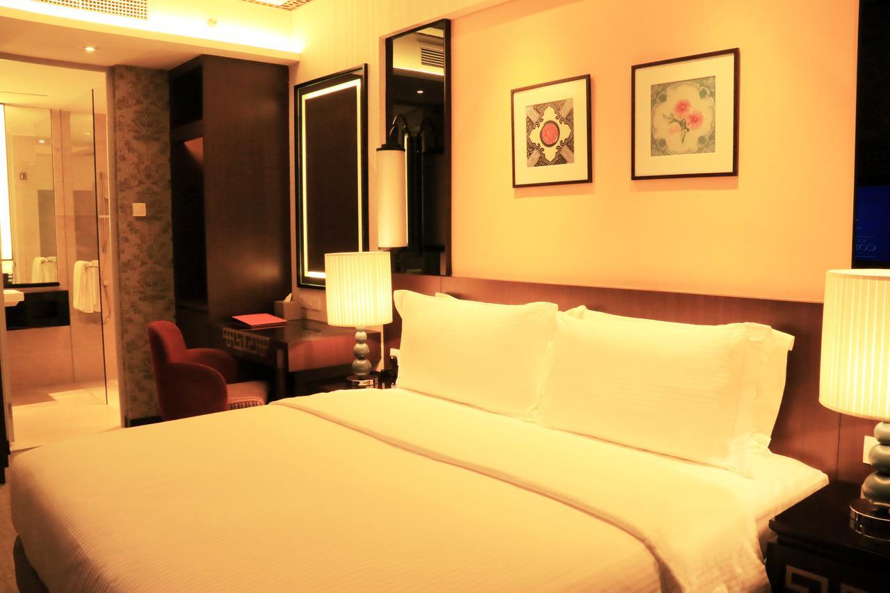 Estadia Hotel Malacca Exterior photo