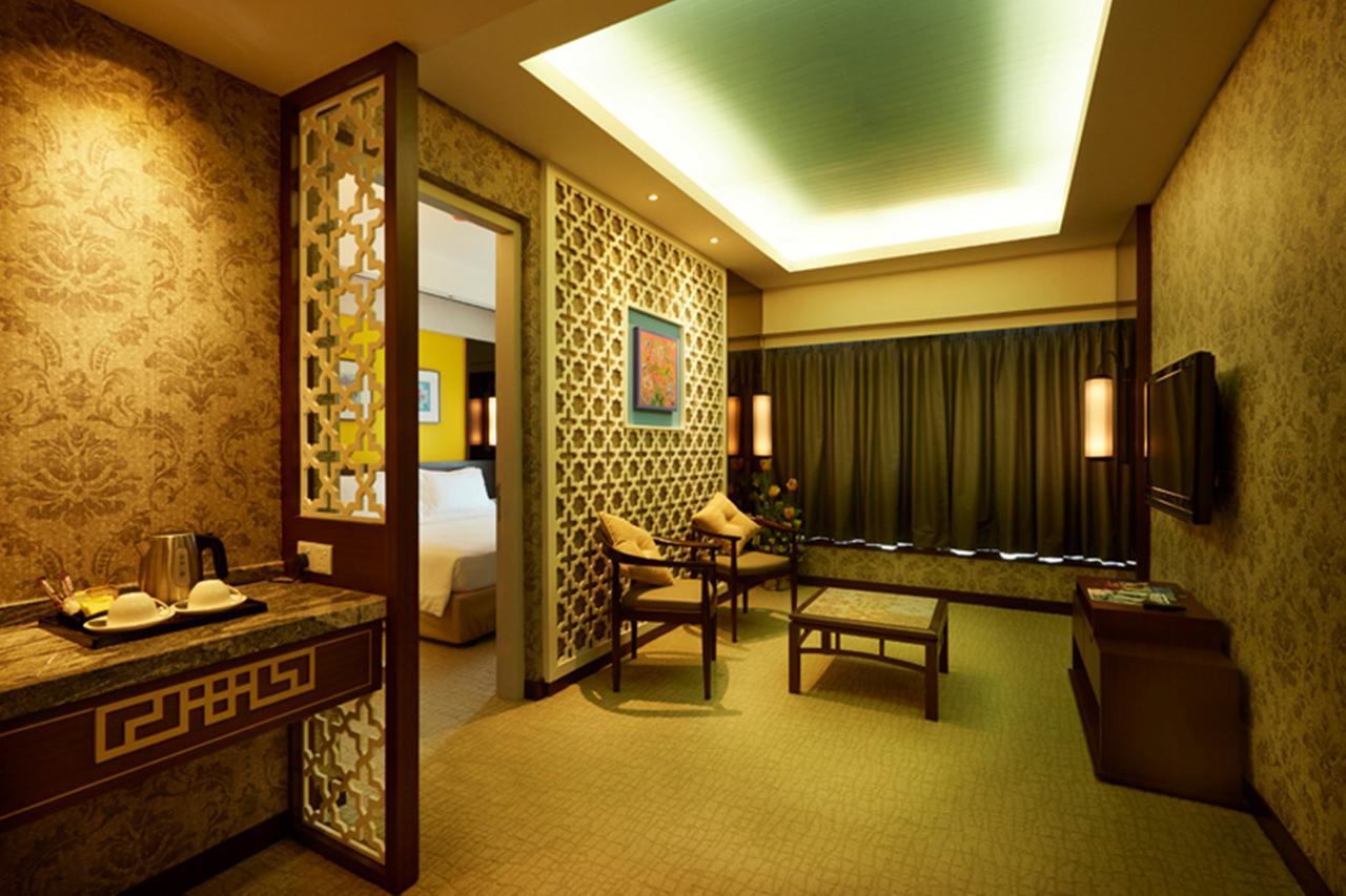 Estadia Hotel Malacca Exterior photo